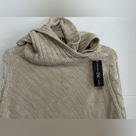 ✨NWT✨ INC International Concepts: Women’s Cable Knit Poncho- One Size Fits Most - Picture 10 of 10